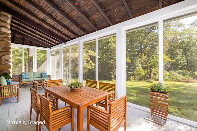 154 Wilburs Lane, Guilford, CT 06437