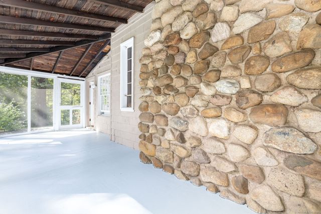 154 Wilburs Lane, Guilford, CT 06437