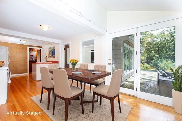 154 Wilburs Lane, Guilford, CT 06437