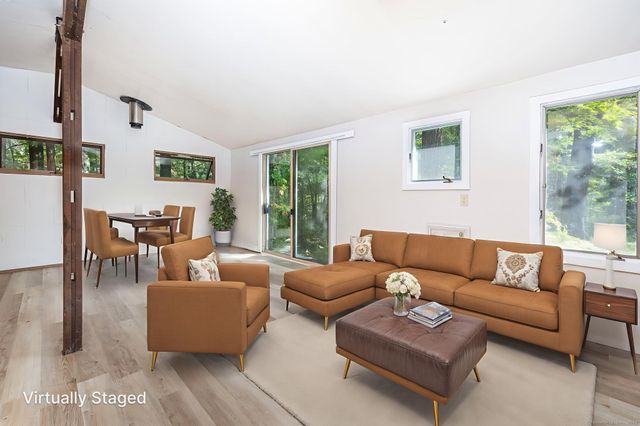 154 Wilburs Lane, Guilford, CT 06437