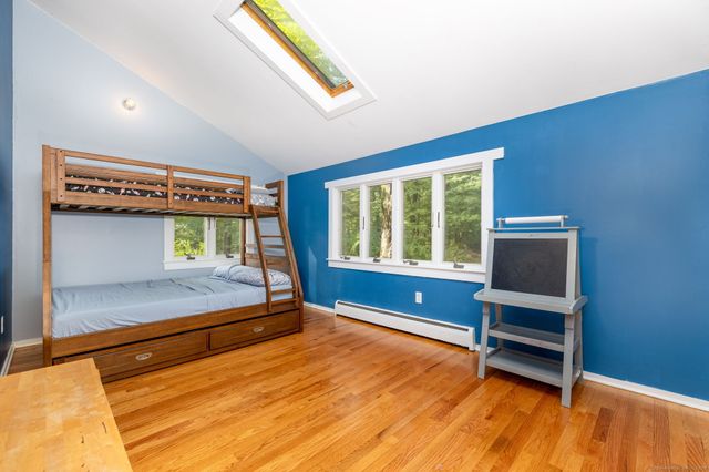 154 Wilburs Lane, Guilford, CT 06437