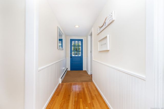 154 Wilburs Lane, Guilford, CT 06437