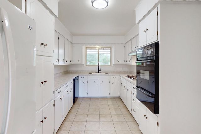 1307 Langford Street, College Station, TX 77840