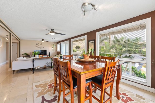 298 Moomuku Place, Honolulu, HI 96821