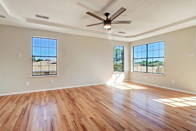 564 NICKLAUS Drive SE, Rio Rancho, NM 87124