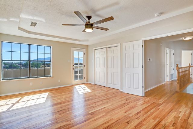 564 NICKLAUS Drive SE, Rio Rancho, NM 87124