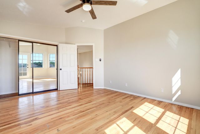 564 NICKLAUS Drive SE, Rio Rancho, NM 87124