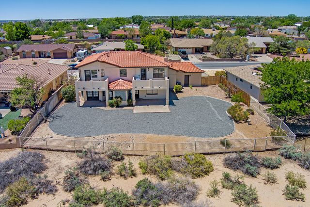 564 NICKLAUS Drive SE, Rio Rancho, NM 87124