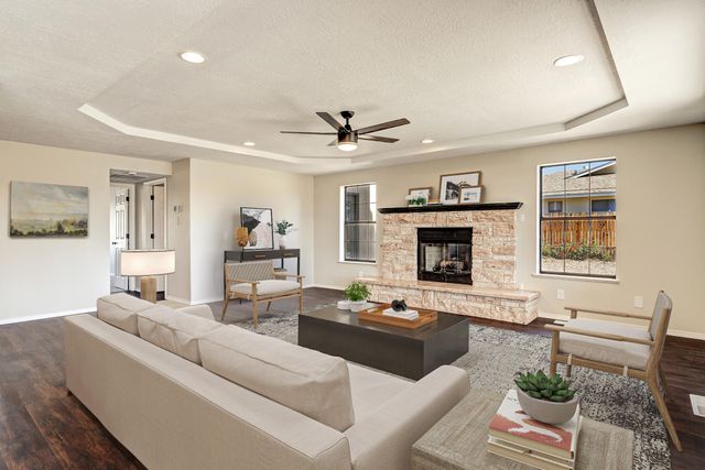 564 NICKLAUS Drive SE, Rio Rancho, NM 87124