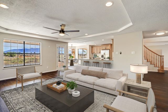 564 NICKLAUS Drive SE, Rio Rancho, NM 87124