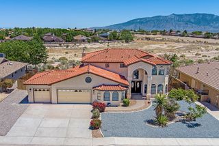 564 NICKLAUS Drive SE, Rio Rancho, NM 87124