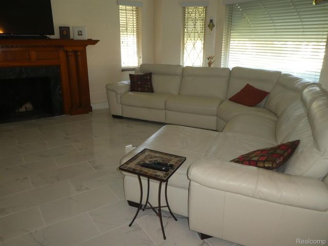 17360 NORTHLAWN Street, Detroit, MI 48221