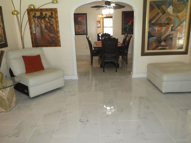 17360 NORTHLAWN Street, Detroit, MI 48221