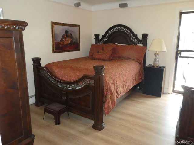 17360 NORTHLAWN Street, Detroit, MI 48221