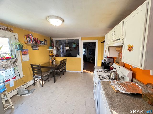 121 Willow Street, Meriden, CT 06450