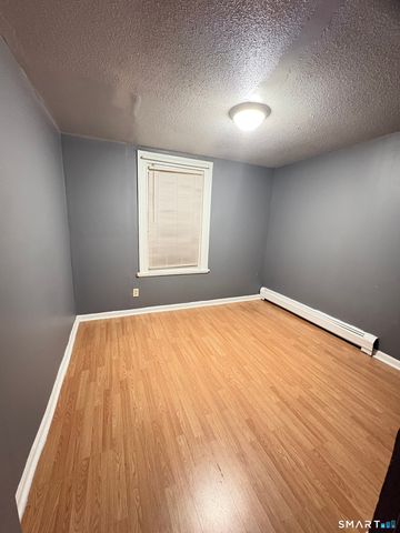 121 Willow Street, Meriden, CT 06450