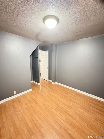 121 Willow Street, Meriden, CT 06450