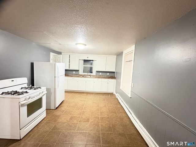 121 Willow Street, Meriden, CT 06450