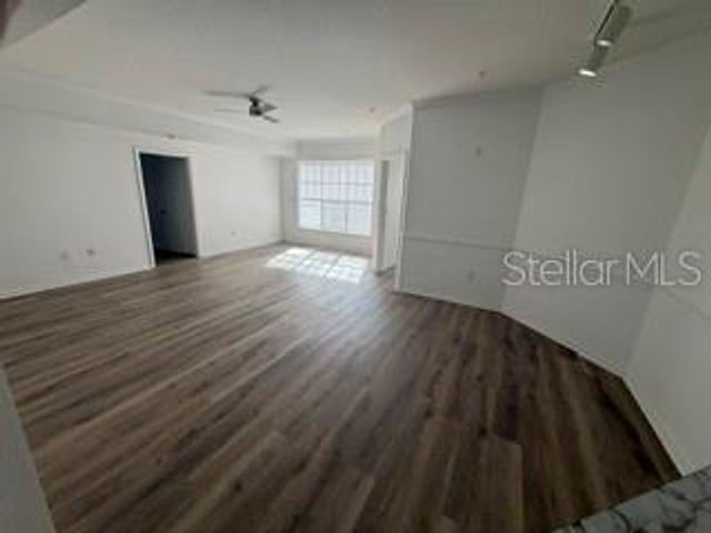 5536 METROWEST BOULEVARD 8-101, Orlando, FL 32811