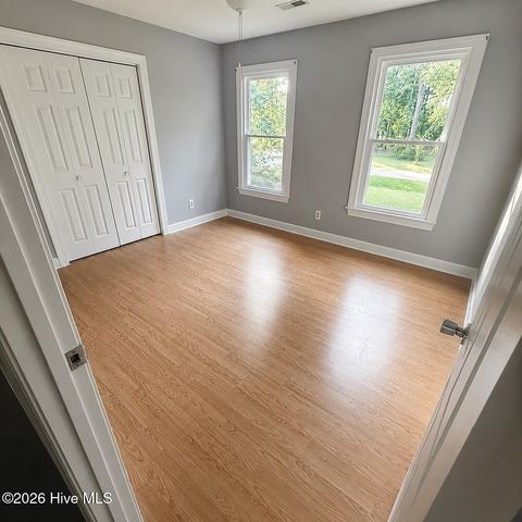 125 Bishop Drive, Winterville, NC 28590