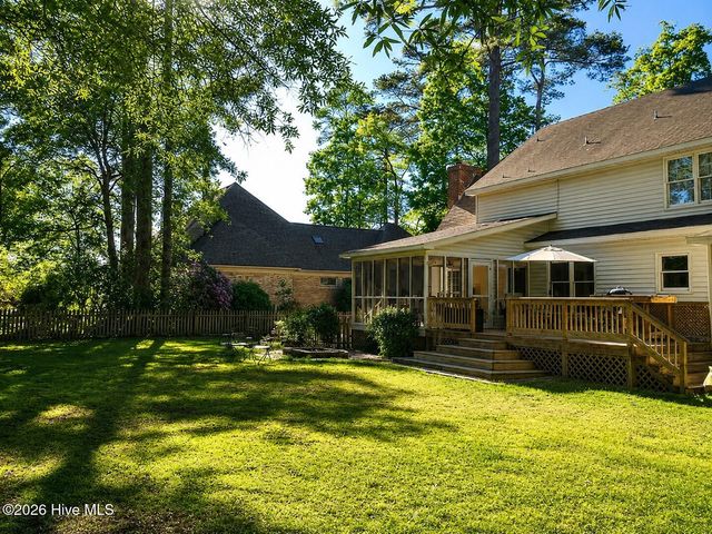 125 Bishop Drive, Winterville, NC 28590