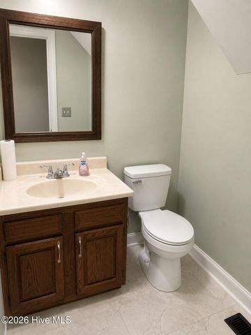 125 Bishop Drive, Winterville, NC 28590
