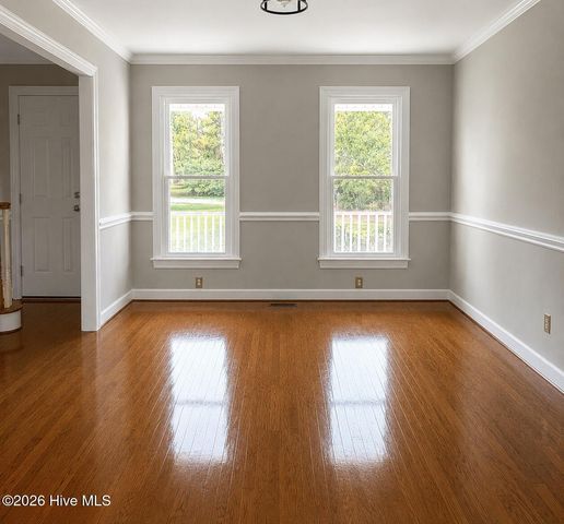 125 Bishop Drive, Winterville, NC 28590
