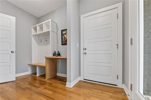 8125 N Farley Avenue, Kansas City, MO 64158