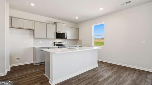 105 White Spruce Way, Newnan, GA 30265