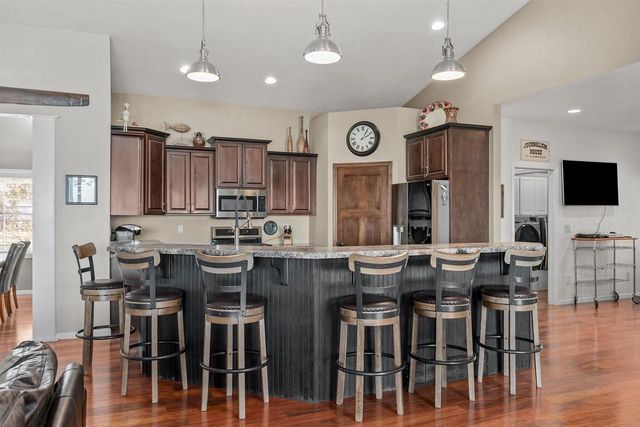 3366 HARBOR BAY ROAD, Oshkosh, WI 54901