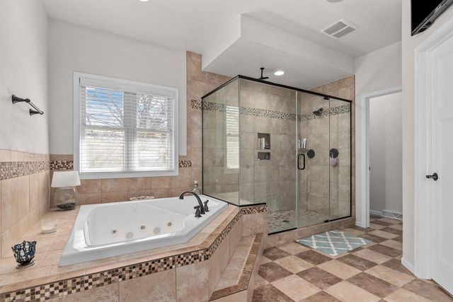 3366 HARBOR BAY ROAD, Oshkosh, WI 54901