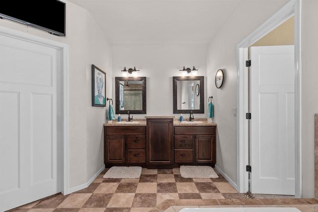 3366 HARBOR BAY ROAD, Oshkosh, WI 54901
