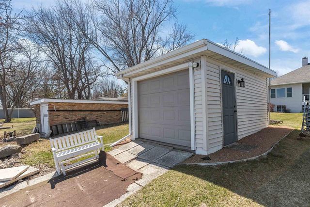 3366 HARBOR BAY ROAD, Oshkosh, WI 54901