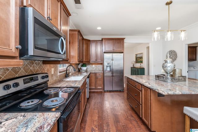 1048 DANBERRY LANE, Hoover, AL 35242
