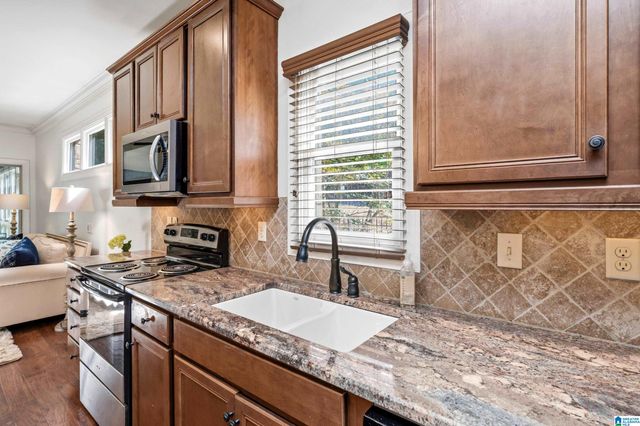 1048 DANBERRY LANE, Hoover, AL 35242