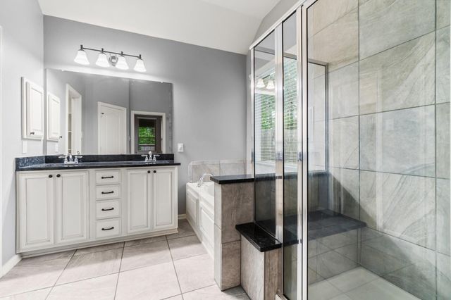 113 Logan Pass Court, Montgomery, TX 77316
