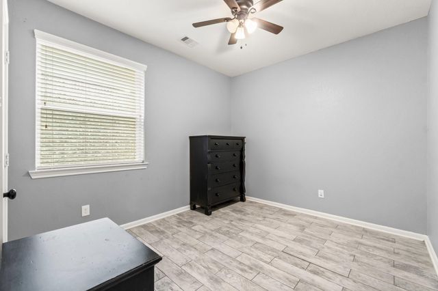 113 Logan Pass Court, Montgomery, TX 77316