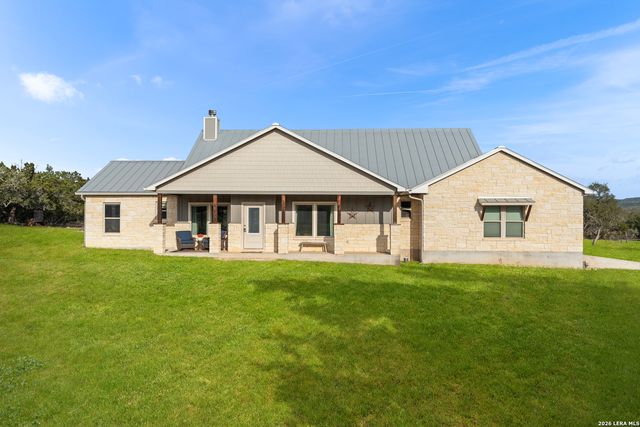 789 Privilege Estates, Pipe Creek, TX 78063