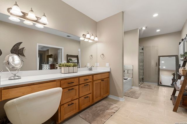 789 Privilege Estates, Pipe Creek, TX 78063