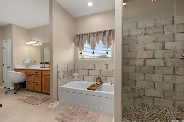 789 Privilege Estates, Pipe Creek, TX 78063