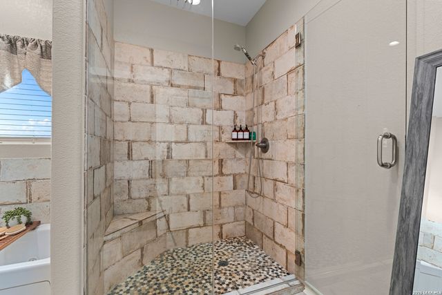 789 Privilege Estates, Pipe Creek, TX 78063