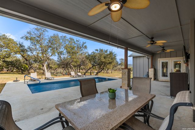 789 Privilege Estates, Pipe Creek, TX 78063