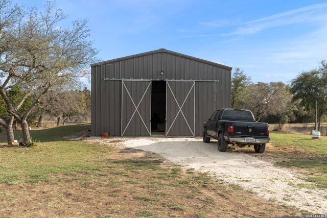 789 Privilege Estates, Pipe Creek, TX 78063