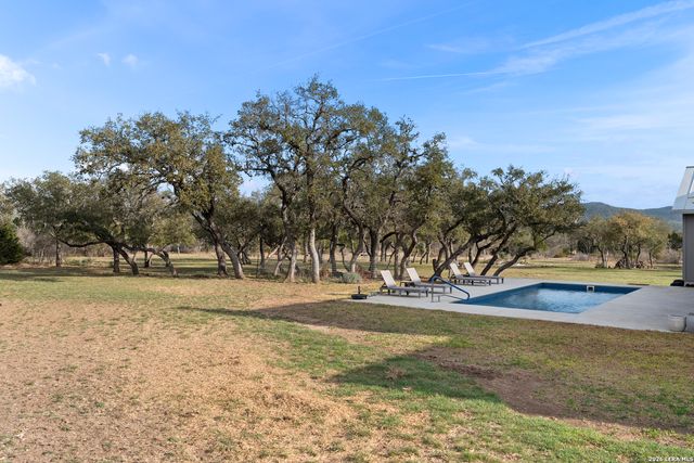 789 Privilege Estates, Pipe Creek, TX 78063