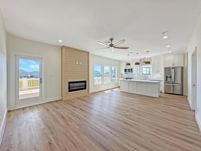 1989 Pedregal Drive, Crystal Beach, TX 77650