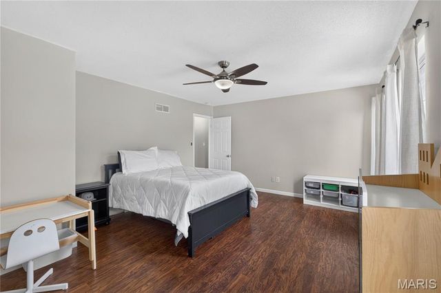 1557 Greenfield Crossing Court, Ballwin, MO 63021