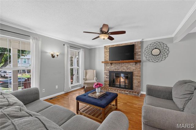 1557 Greenfield Crossing Court, Ballwin, MO 63021