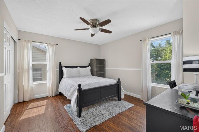 1557 Greenfield Crossing Court, Ballwin, MO 63021
