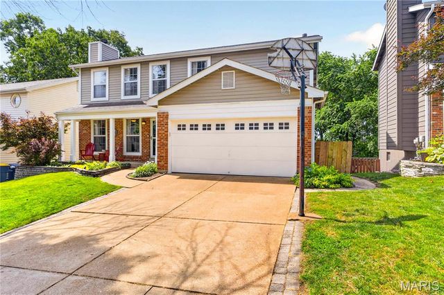 1557 Greenfield Crossing Court, Ballwin, MO 63021