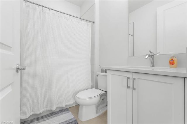 20557 Fair Oak LN, Estero, FL 33928